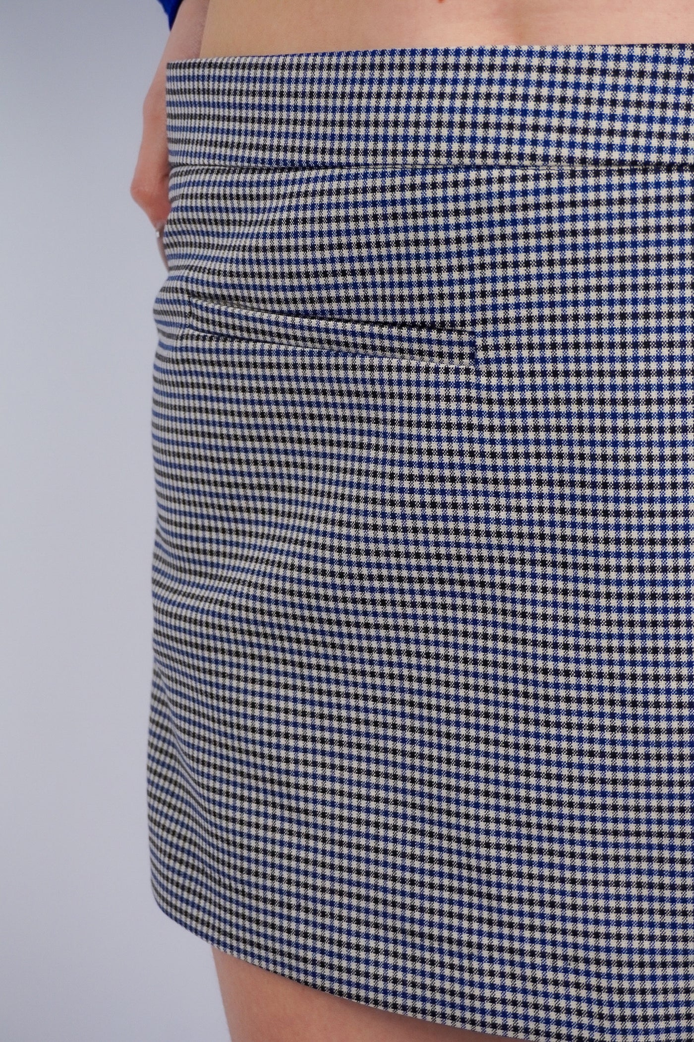 Пола панталонки Amira