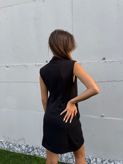 Рокля Pamela Black