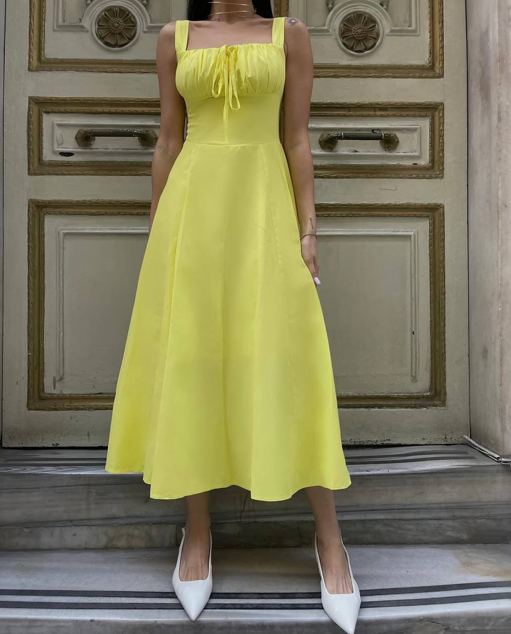 Рокля Swan Yellow